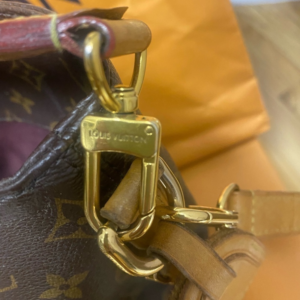 Louis Vuitton Melie - Picture 12 of 17